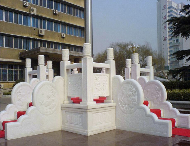 企業升旗臺_漢白玉雕花國旗臺雕塑