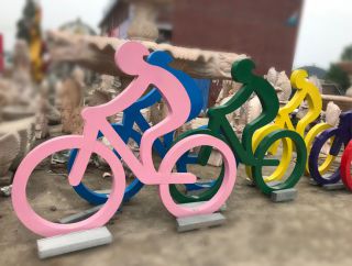 傳統(tǒng)雕塑色彩在當(dāng)代不銹鋼雕塑創(chuàng)作中的表現(xiàn)特征