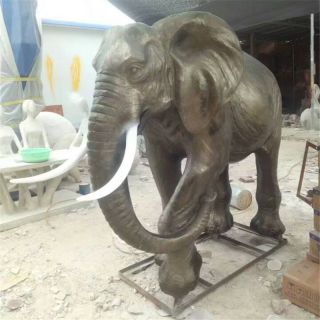 玻璃鋼城市雕塑的發揮的作用