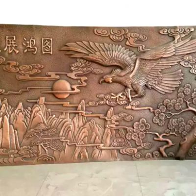 銅浮雕方興未艾，鐵板浮雕悄然現世