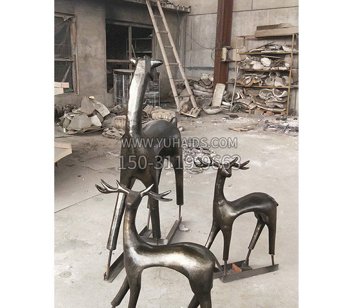 鑄銅梅花鹿動(dòng)物銅雕擺件 鑄銅梅花鹿動(dòng)物銅雕擺件