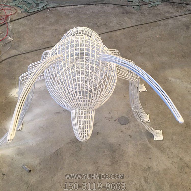 不銹鋼拉絲網格抽象動物景觀雕塑