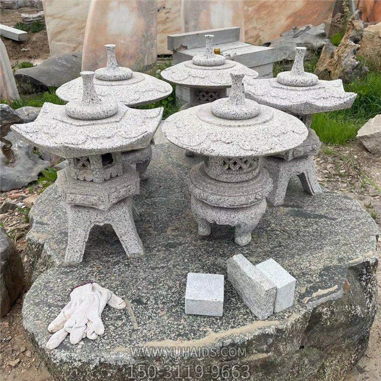 石燈，花崗巖仿古石雕燈雕塑