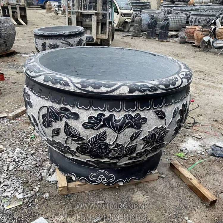 庭院擺放中式青石浮雕荷花養(yǎng)魚(yú)水缸雕塑