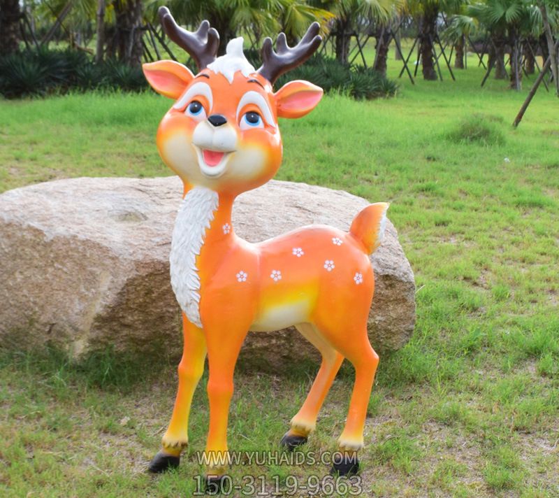 戶外景區玻璃鋼彩繪一只站立的梅花鹿雕塑