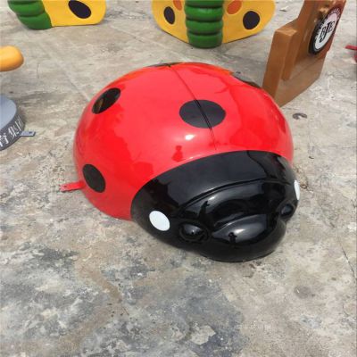 園林草地?cái)[放玻璃鋼仿真甲殼蟲動物雕塑