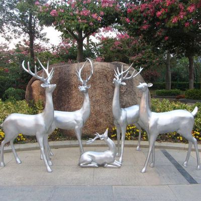 玻璃鋼梅花鹿，雌雄大小多種樣式，銀白色，可改色