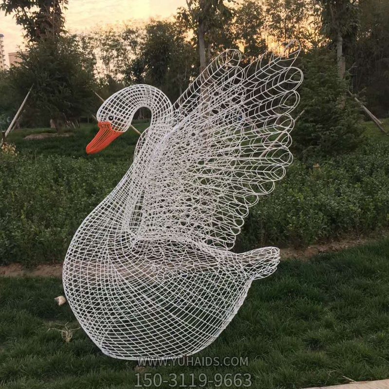 公園創意鏤空天鵝雕塑