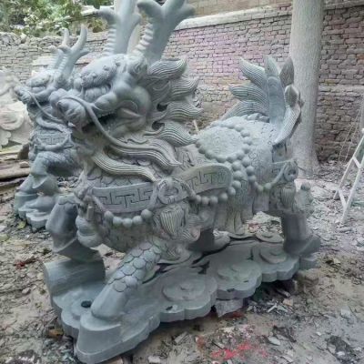 青石麒麟，吉祥神獸石雕