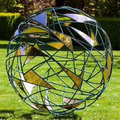 不銹鋼創意幾何鏤空球園林草地裝飾小品雕塑