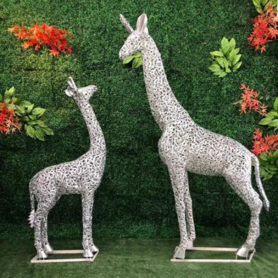 不銹鋼鏤空長頸鹿，母子鹿