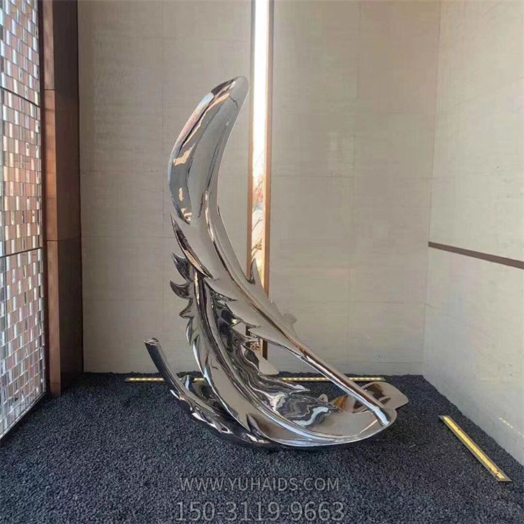 不銹鋼鏡面戶(hù)外園林抽象羽毛雕塑