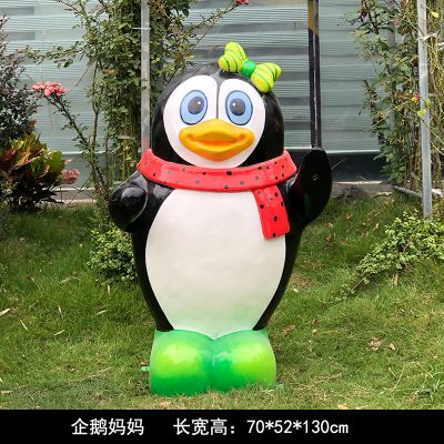 路邊玻璃鋼創意幼兒企鵝雕塑