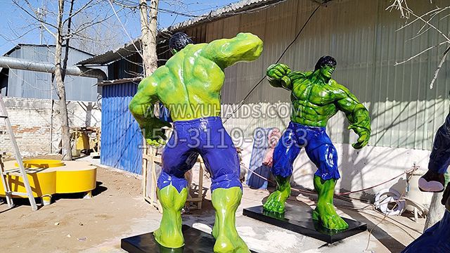 綠巨人玻璃鋼動漫人物雕塑