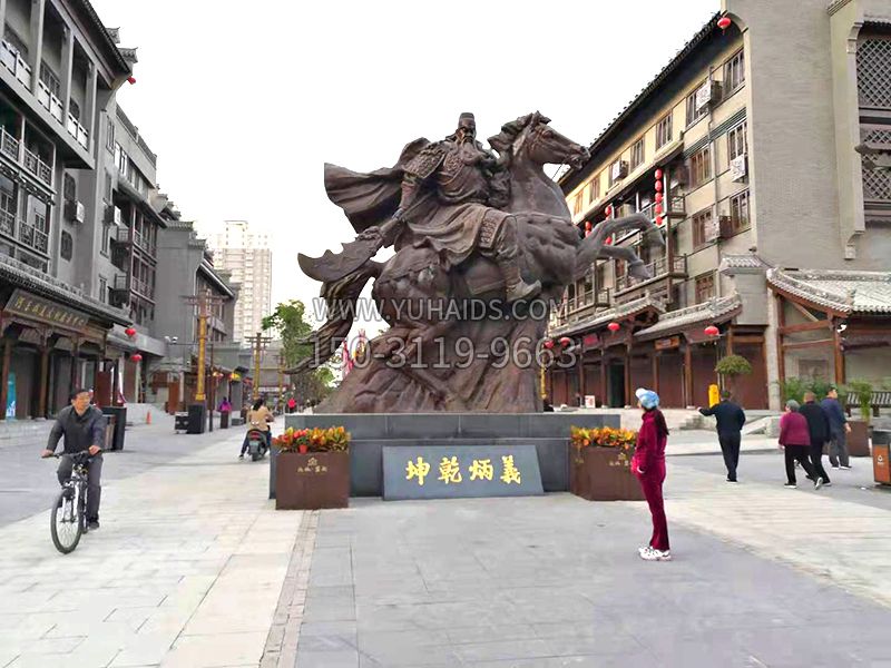 山西運城關(guān)王廟關(guān)公騎馬橫刀主雕像 山西運城關(guān)王廟關(guān)公騎馬橫刀主雕像